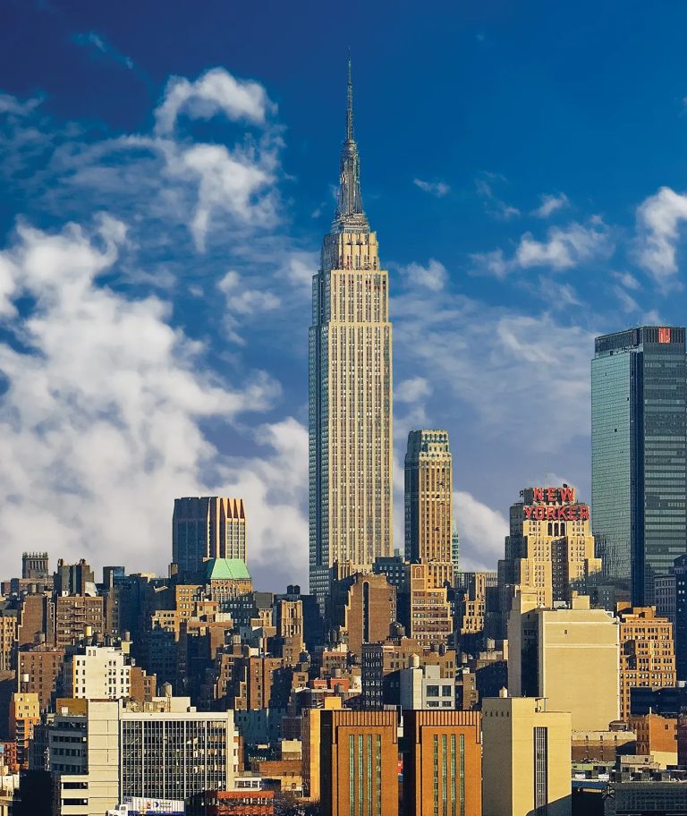 Midtown-Manhattan-Empire-State-Building-New-York-min